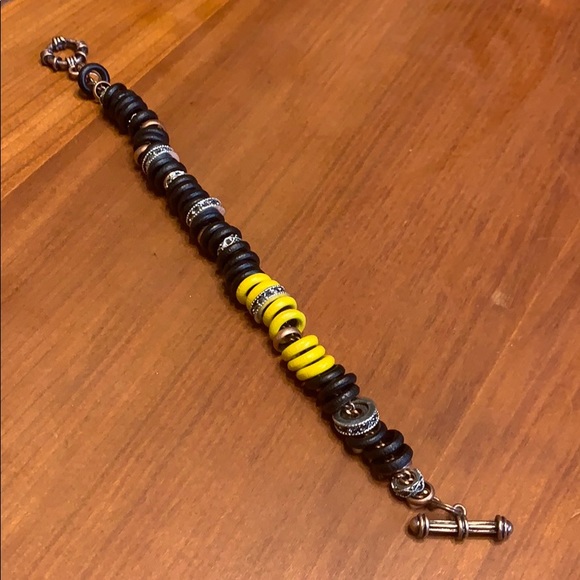 The Limited Bracelet - Picture 1 of 3